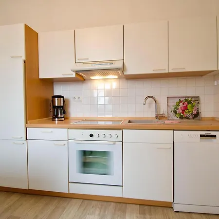 Wilhelma Strandallee 146 Wilhelma 18